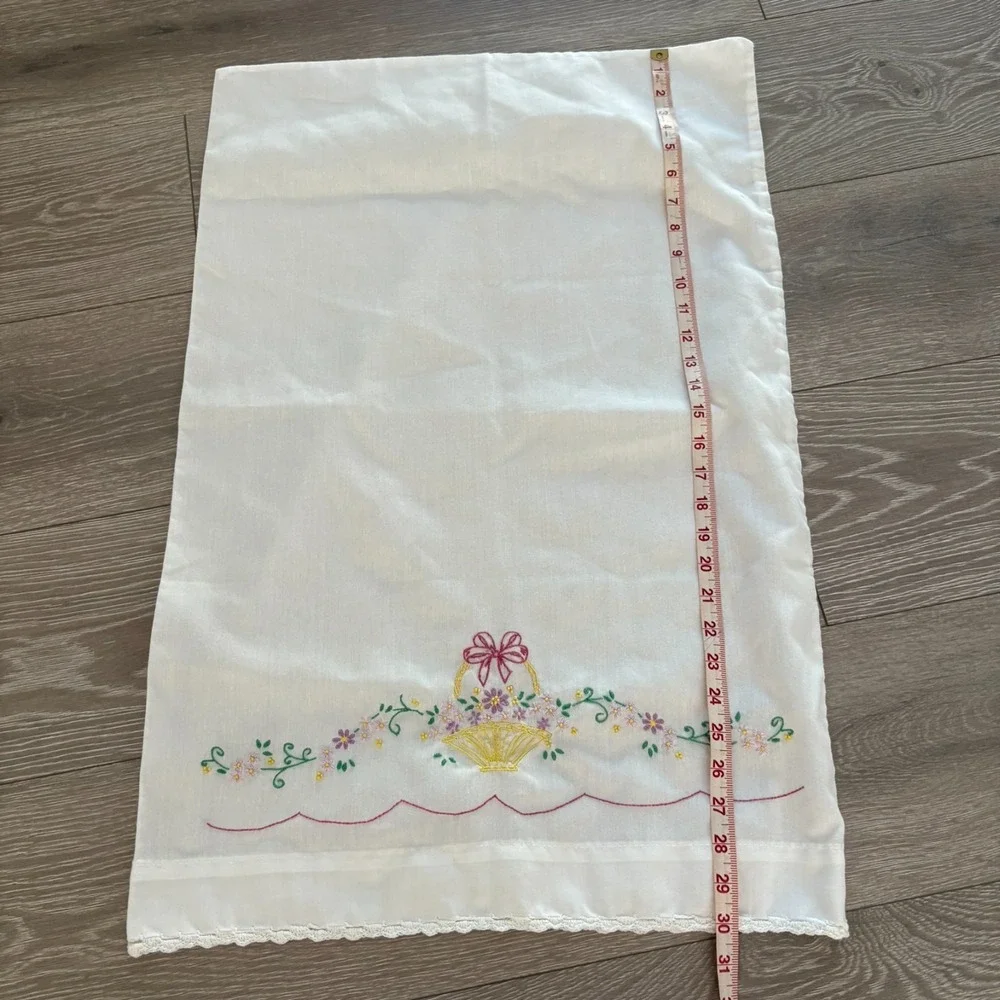 Thomaston vintage white